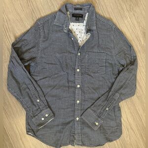 Banana Republic Blue Casual Button Down Shirt